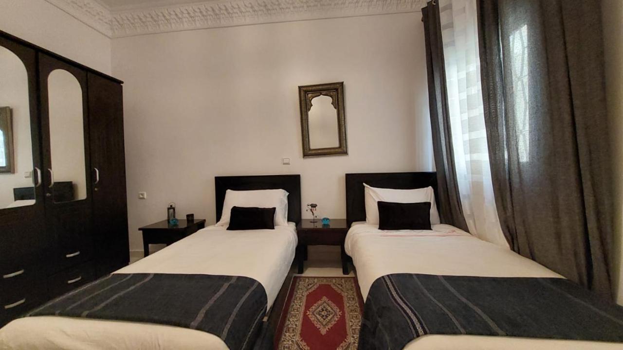 Emplacement Ideal Tangier Bagian luar foto