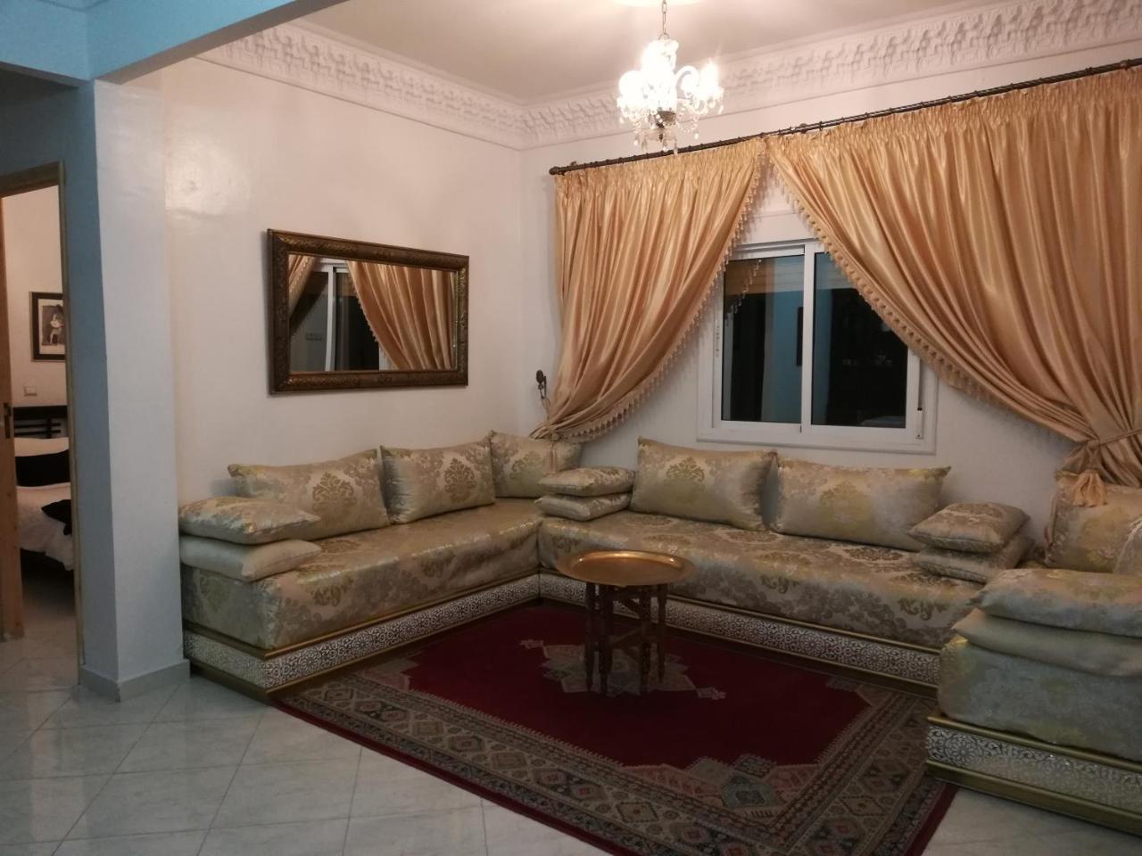 Emplacement Ideal Tangier Bagian luar foto